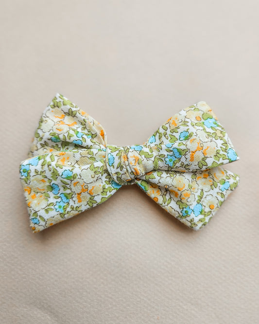 Dainty Floral Yellow Pinwheel Bow